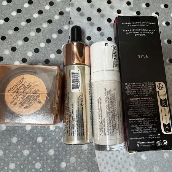 6. Makeup by Revolution - Picture 3 of 4